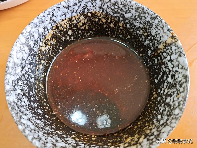 惊蛰时节，多吃这道“清肠”菜，含铁量高，春季常吃气色好