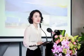 中国最贵女秘书，年薪比茅台董事长还高图片
