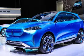 全新WEY VV7内饰大改，最大马力245匹，能重回销量吗？图片