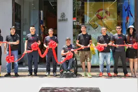 凯乐石为“深圳十峰”供装备，联手华大运动重登玉珠峰图片