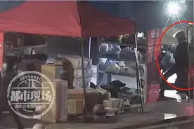 生鲜外卖自己吃，外卖小哥“顺手牵羊”，监控拍下全过程！图片
