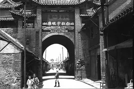 徐州人见不到了，建于明洪武七年的鼓楼，原为西楚故宫午朝门图片