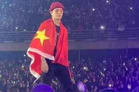 10位香港爱国明星，有的想要内地身份证，有的曾将国旗披在身上图片