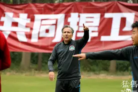 河南建业提前保级上岸，葡萄牙主帅哈维尔功不可没图片