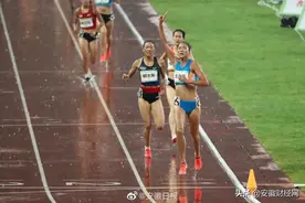 安徽姑娘王春雨1500米夺冠图片