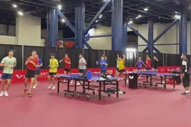 休斯敦国乒训练忙，孙颖莎陈幸同配合放高球，日本伊藤美诚练摆短图片