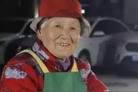 “菜馍奶奶”走红后消失，她赢了生活，却败给了某些人的道德图片