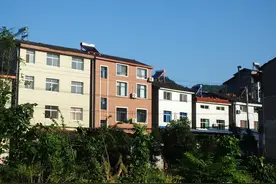 全家户口迁出农村，农村的房子会被拆除吗图片