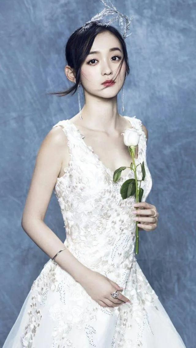 重庆"文二哥":去学校选美,霸占警花10余年,与12名女星有染(重庆12女
