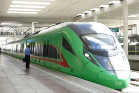 25日起全国铁路将实行第三季度列车运行图 有啥变化？揭秘→图片