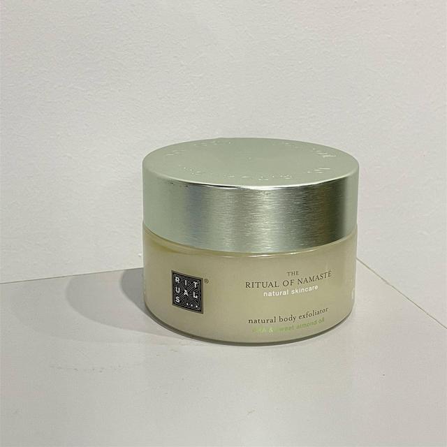 鸡皮肤是显性遗传吗