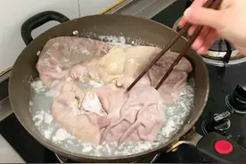 秋天要多吃猪肚，是菜又是药，贵也要隔三差五吃，家人常吃脾胃好图片