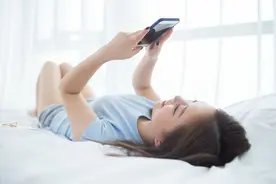 男人不回消息时，别再傻傻痴缠了，聪明女人会这样治他图片