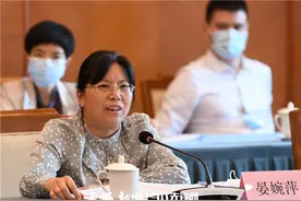 晏婉萍代表：为脱贫攻坚提供坚强财政支撑图片