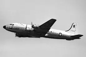 1954年，中国空军误击国泰客机，引发一场海南岛的中美空战图片
