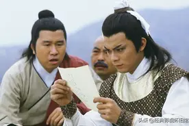 85版《碧血剑》：黄日华袁承志和苗侨伟夏雪宜，一对兄弟演两代人图片