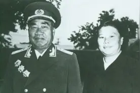 1934年长征前夕施妙计捉叛徒，她是朱德妻子，也是“红军女司令”图片