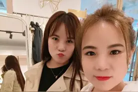 女子刷视频刷出另一个"自己"，能相互面部解锁手机！母亲痛哭图片