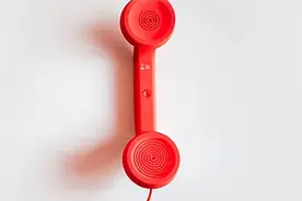 再见爱人 | 自尊常常将人拖着，把爱都变曲折图片