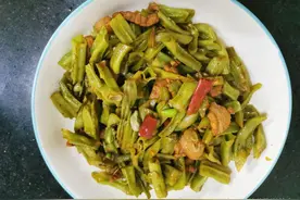 入秋后，猪肉炒刀豆最美味，我家一星期吃两次，孩子都还吃不够图片