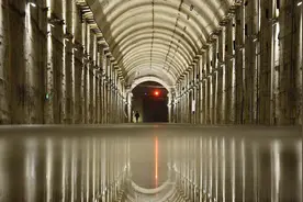 停建18年后，正式解密，中国人在这里挖出全球最大地下核工厂视频封面