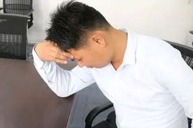 “中年油腻大叔”的四大标准或已揭晓，一条都不占，值得表扬图片