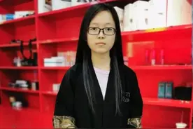 她是2020年高考721分的状元，父母说，对孩子一定要做到这3点图片