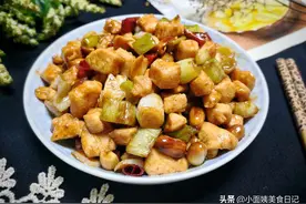 这才是宫保鸡丁正宗做法，步骤详细，简单易做，和餐馆一样好吃图片