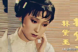 红楼梦｜林黛玉进府的首饰：虾须镯，水绿翠玉耳坠，白瓷珠簪子图片