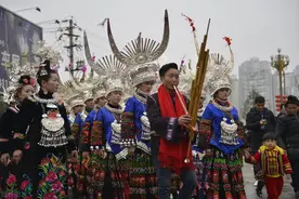 我国唯一接受外来的一个民族，曾为新疆稳定作出了巨大的贡献图片