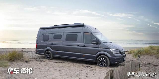 德国MAN轻客变身房车,2.0T+8AT有劲,坐在车尾还能随时烧烤野餐