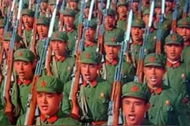 中国人民解放军65式军服的来龙去脉图片