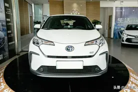 丰田家的快充代步车，空间很大续航很长配置丰富，实拍奕泽E进擎图片