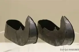 盗墓贼不识货，丢掉一双“破鞋”，考古队仰天大笑：价值3个亿图片