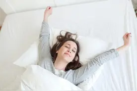 早晨起来后，做3件事，帮助你燃脂一整天，精力充沛一整天！图片