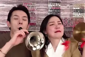 全民嗑CP！深扒李佳琦对金靖明目张胆地偏爱，难怪撒贝宁带头催婚图片