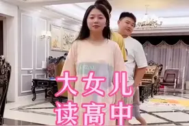 广东一女子生了七个孩子，5男2女，大女儿都已上高中，网友：幸福图片