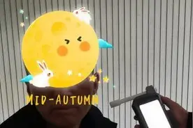 西安一男子开车等红灯时睡着，交警一查醉驾，还有更严重的问题图片