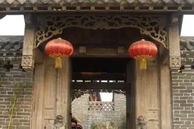 俗语“门对窗人遭殃，门对门必伤人”，能相信吗？图片