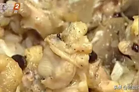 教你“鸡煲饭”的家常做法，米香加上肉香味道一流，做法超简单！