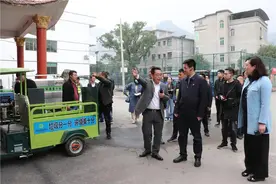 黄建雄调研南屿镇双龙村，实地查看这三个方面工作图片