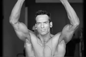 健身圈公认体脂率最低的男人，一身肌肉堪比解剖图谱图片