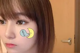 日本第一美女护士成了日本新晋的宅男女神：看病的人数激增图片
