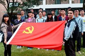 大学申请入党的“黄金档”是什么时候？辅导员：把握好这个时间点图片
