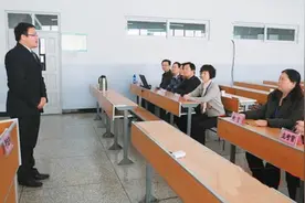 公务员面试被问“父母工作”？如实回答可能吃亏，聪明考生有技巧图片