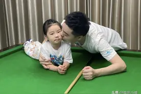 德国大师赛在即，丁俊晖首战老将马克-戴维斯，必将上演王者归来图片