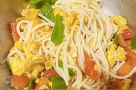 擀面杖过时了！新式“面条机”一出，省时省力，家家用得上图片