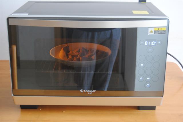 青木瓜变“米饭杀手”，香辣下饭，嘎嘣脆，有了它，米饭不够吃