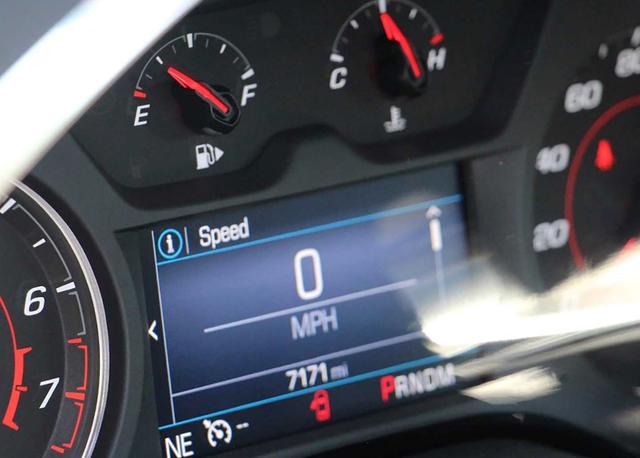 虽然是2018款的雪佛兰，但这科迈罗ZL1相同能惊艳全场