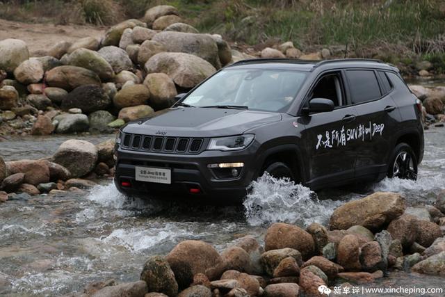改款指南者220T首试：更好的机械素质&更入门的Trailhawk